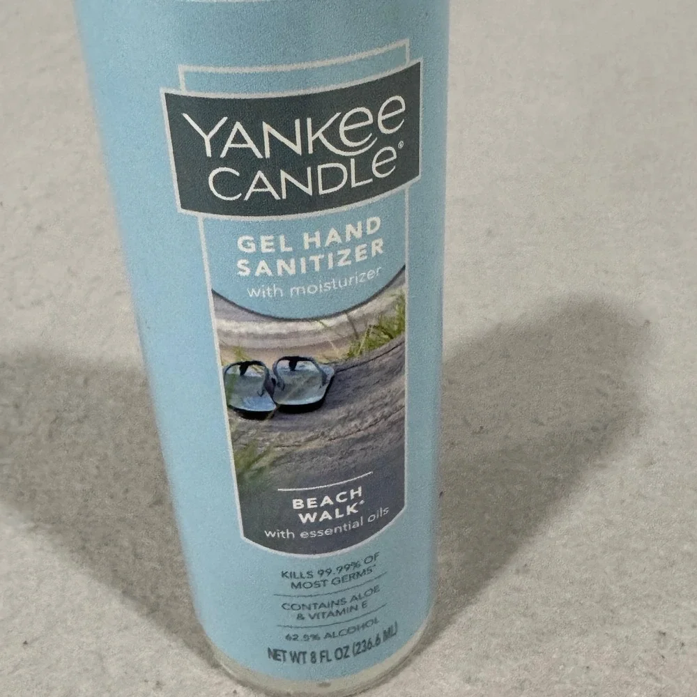 Yankee Candle Gel Hand Sanitizer Beach Walk 8 oz Moisturizing Essential Oils